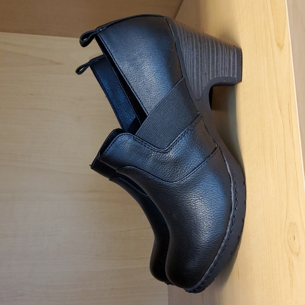 Croft & Barrow Black Ortholite Slip On Round Toe Heel Booties, 8.5M